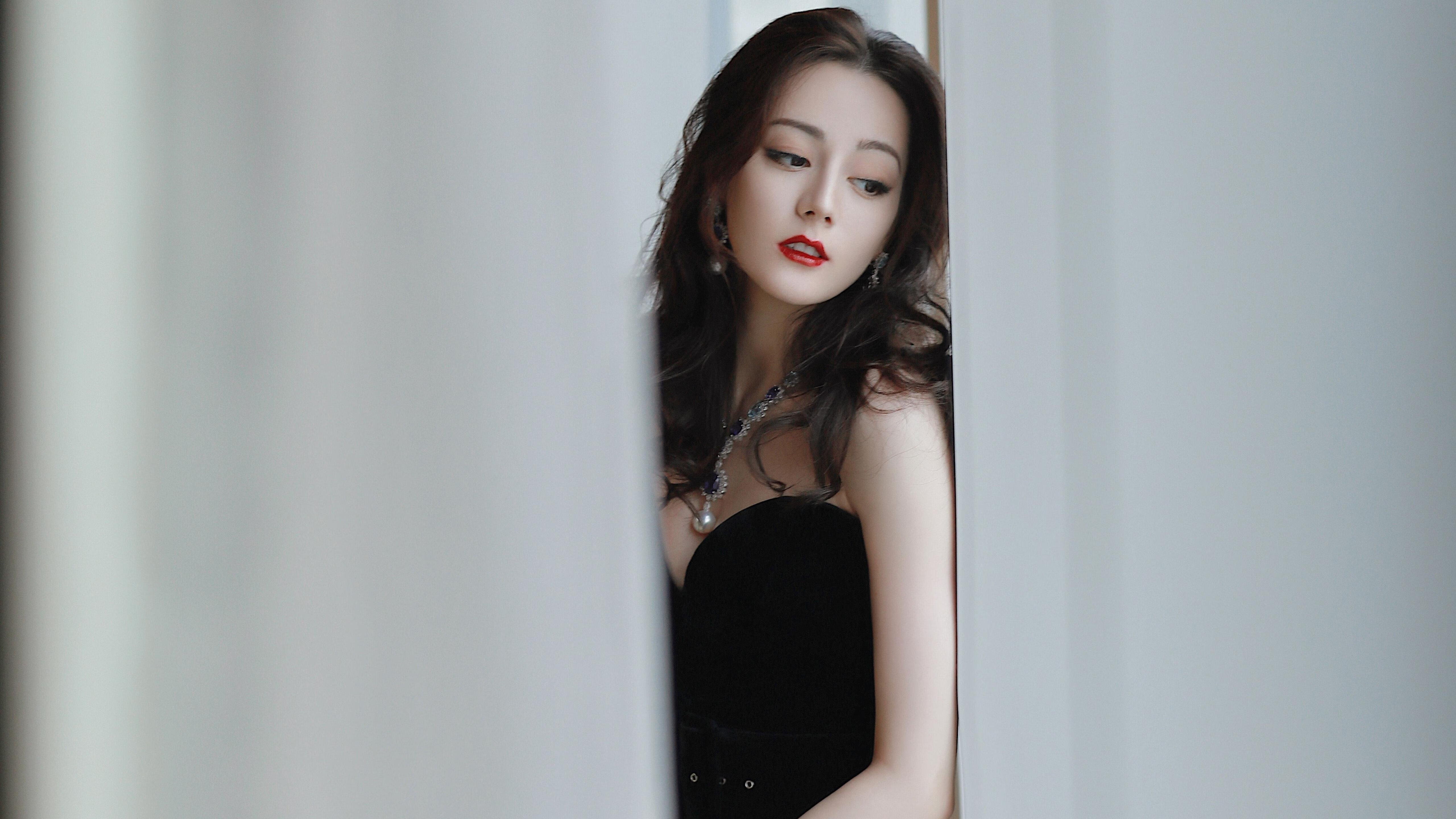 爱游戏体育-国际米兰击败热那亚，继续领跑榜首，国际米兰对热那亚比赛视频