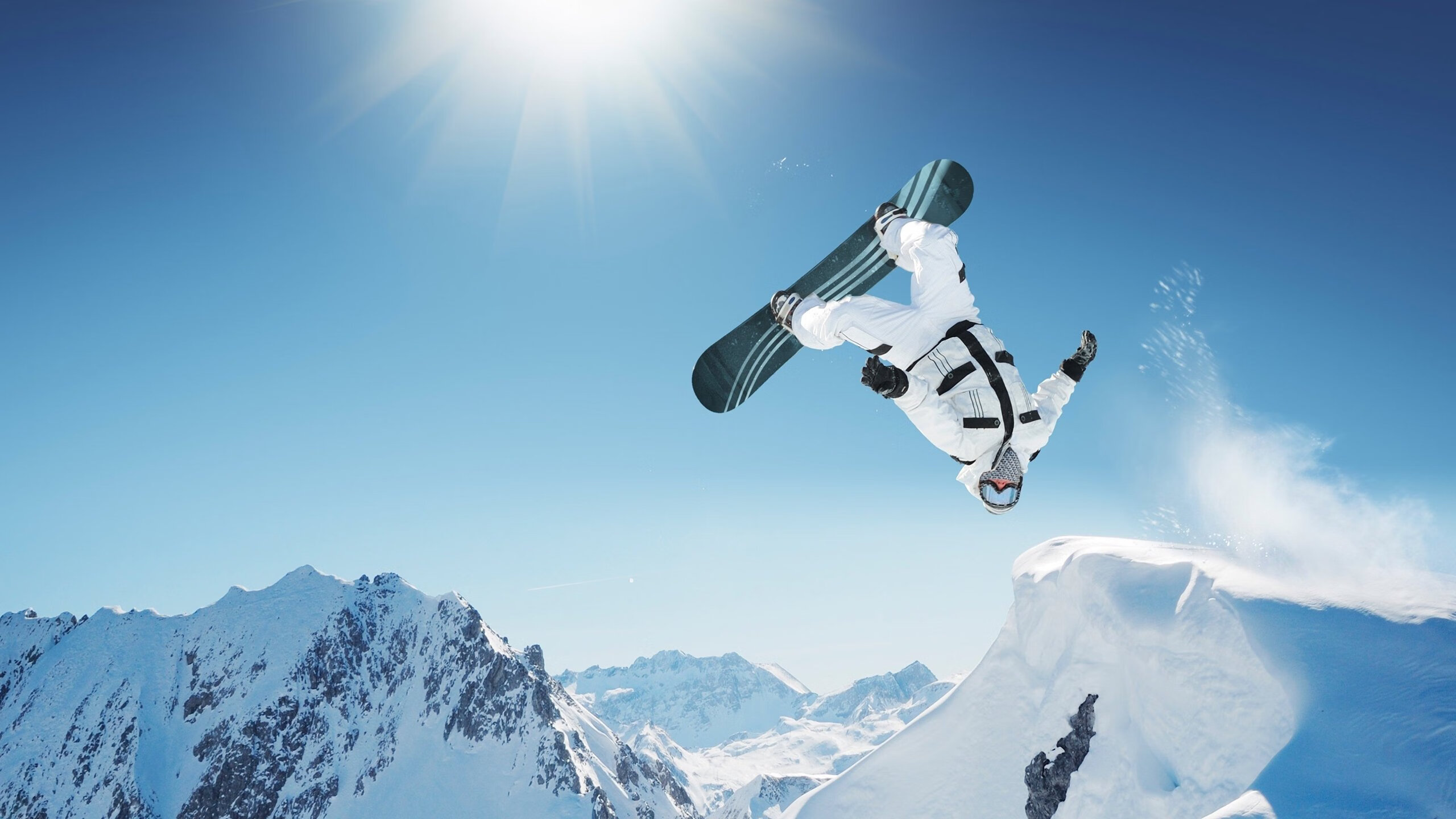 克罗地亚骑手吉塔·日特科维奇在2024年国际马术联合会世界障碍赛中以“Dior Hrvaška”马匹获得第八名，展现坚韧精神。